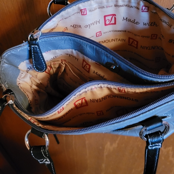 Stone Mountain Shoulder Handbag Gray Black - Picture 7 of 9